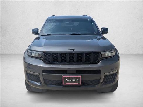 Used 2024 Jeep Grand Cherokee L Limited w/ Black Appearance Package RWD image 2