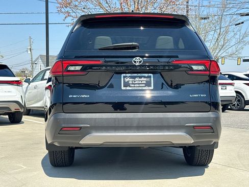 Used 2025 Toyota Grand Highlander AWD Hybrid image 7
