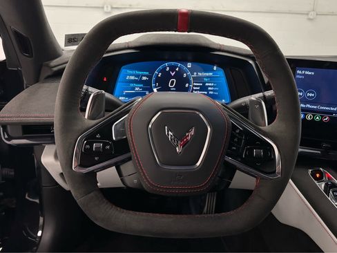 Used 2023 Chevrolet Corvette Stingray Premium Conv w/ Z51 Performance Package image 26