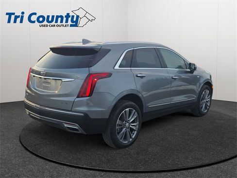 Used 2025 Cadillac XT5 Premium Luxury w/ LPO, Floor Liner Package image 8