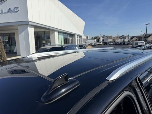 Used 2021 Cadillac Escalade ESV Premium Luxury w/ LPO, Radiant Package image 11