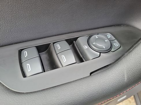 Used 2019 Chevrolet Blazer RS image 21