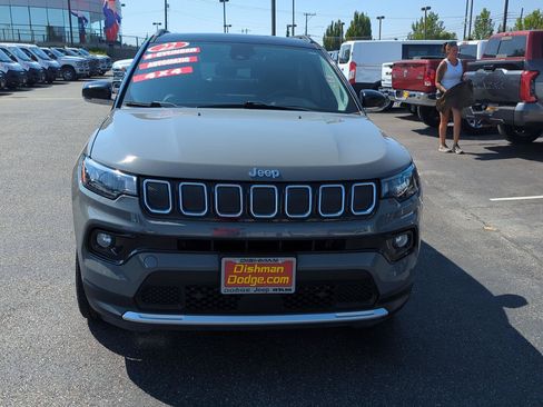 Used 2022 Jeep Compass Limited w/ Sun and Sound Group AWD/4WD image 2
