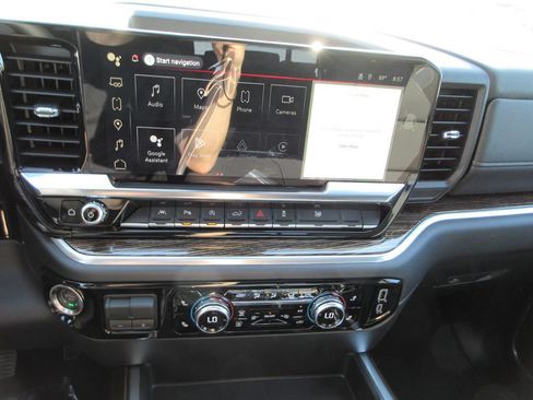 New 2026 GMC Sierra 1500 Elevation w/ Elevation Premium Package AWD/4WD image 21