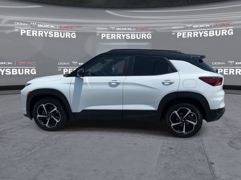 Used 2021 Chevrolet TrailBlazer RS w/ Sun and Liftgate Package AWD/4WD image 5