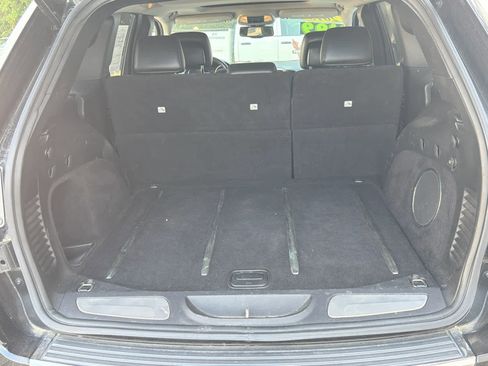 Used 2013 Jeep Grand Cherokee Limited image 16