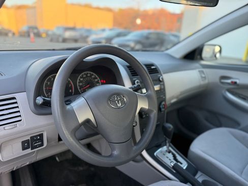Used 2010 Toyota Corolla S FWD image 15