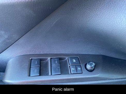 Used 2022 Toyota Camry SE image 15