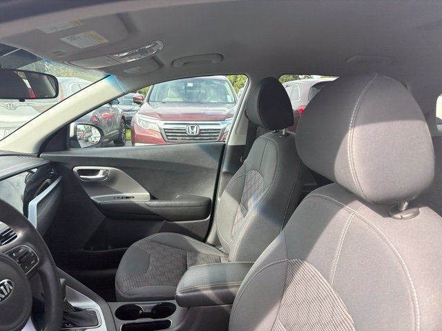 Used 2020 Kia Niro LX FWD image 11