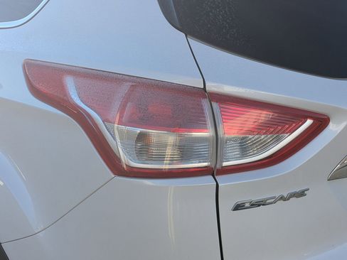 Used 2014 Ford Escape Titanium w/ Equipment Group 401A image 13