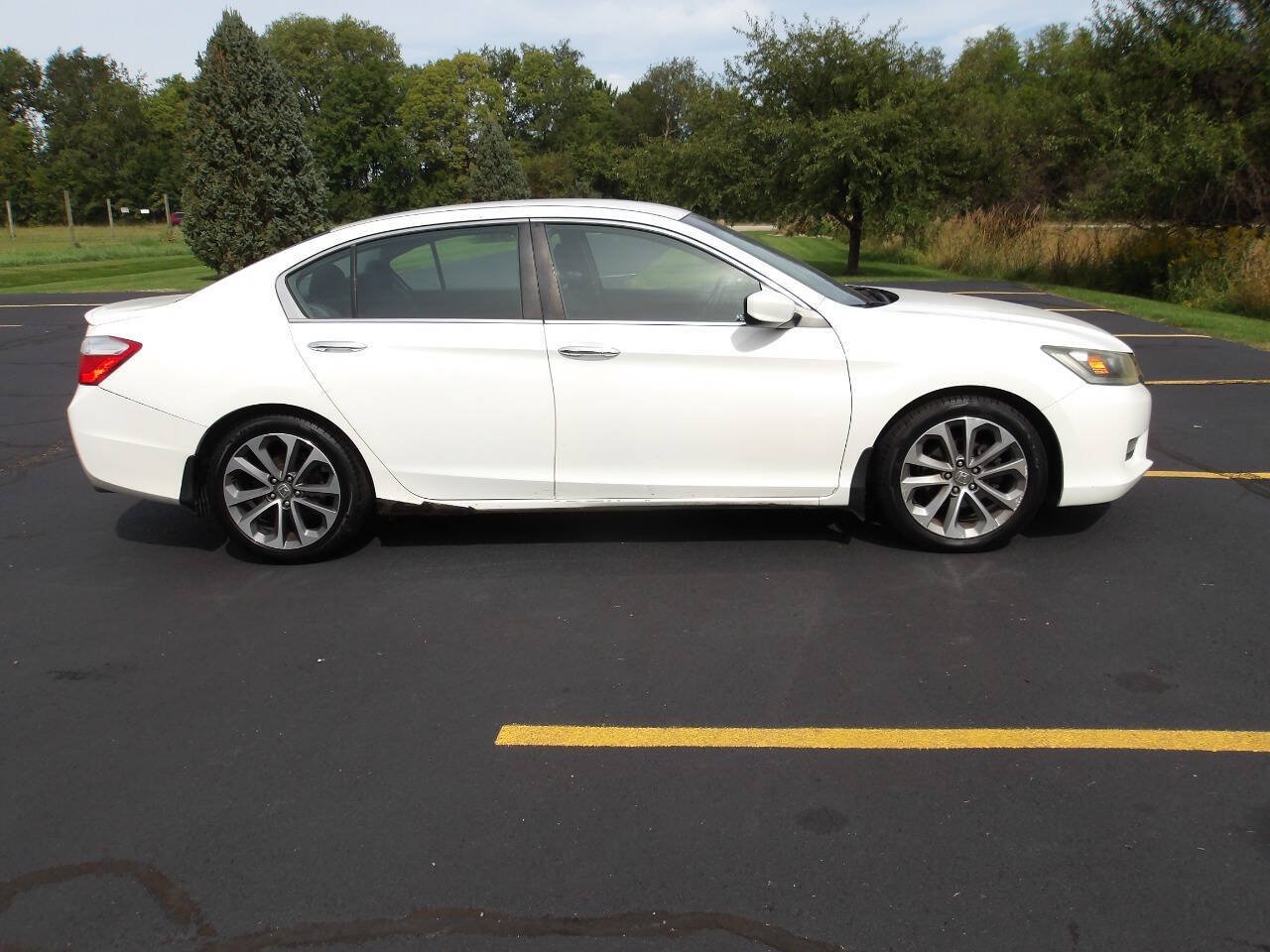 Used 2013 Honda Accord Sport image 2