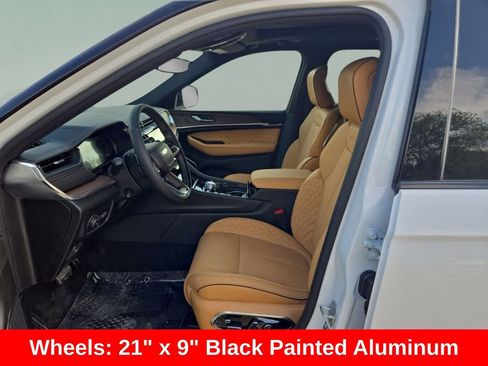 New 2025 Jeep Grand Cherokee L Summit w/ Obsidian Package AWD/4WD image 10