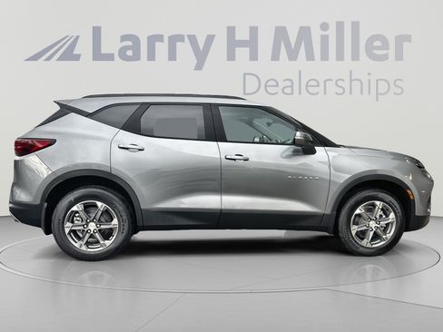 New 2026 Chevrolet Blazer LT w/ Sound & Technology Package AWD/4WD image 15