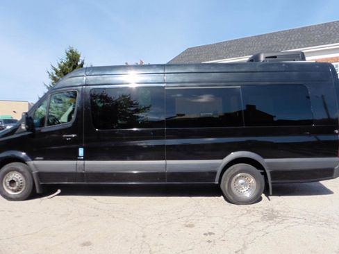 Used 2012 Mercedes-Benz Sprinter 3500 image 10
