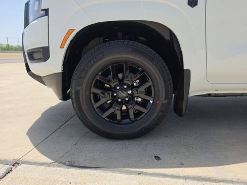 New 2026 Nissan Frontier SV w/ Tow Package RWD image 27