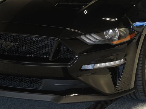 Used 2022 Ford Mustang GT Premium w/ GT Performance Package RWD image 6