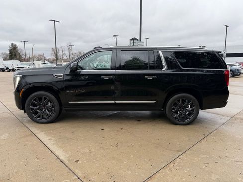 New 2026 GMC Yukon XL Denali image 8