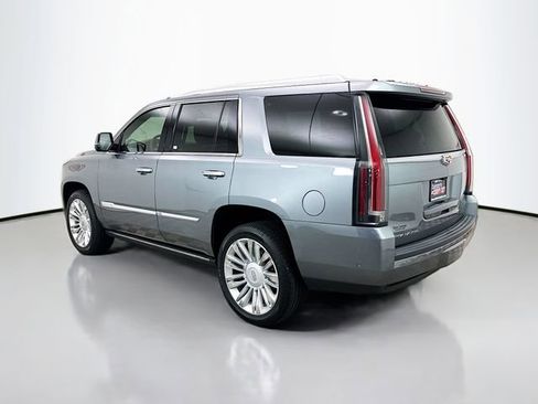 Used 2019 Cadillac Escalade Platinum image 6