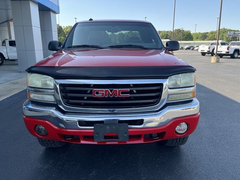 Used 2003 GMC Sierra 1500 SLE w/ Off-Road Package AWD/4WD image 9