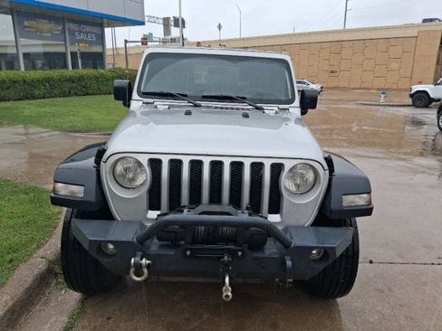 Used 2022 Jeep Wrangler Sport image 5