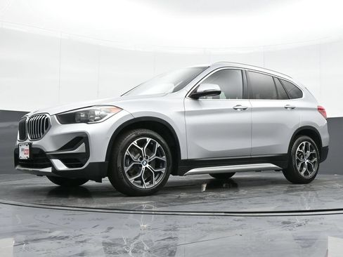 Used 2021 BMW X1 xDrive28i w/ Convenience Package AWD/4WD image 17