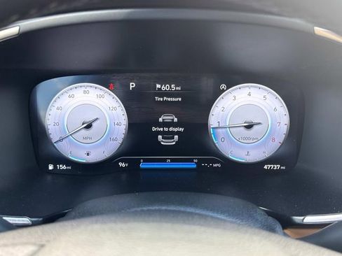 Used 2023 Hyundai Santa Fe Calligraphy image 35