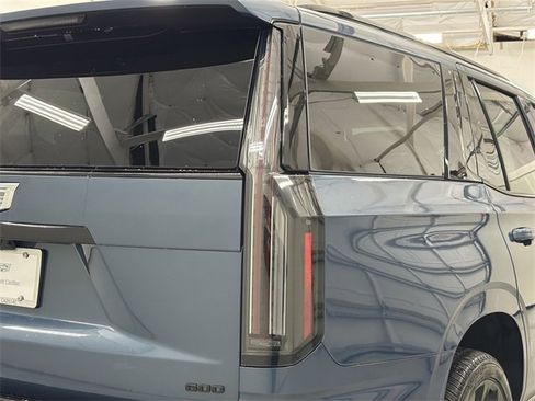 New 2026 Cadillac Escalade Platinum Sport w/ LPO, ONYX Package image 16