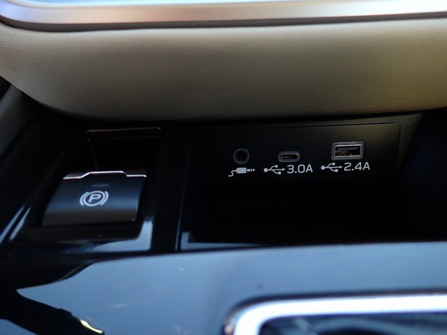 Certified 2025 Subaru Legacy Limited AWD/4WD image 17