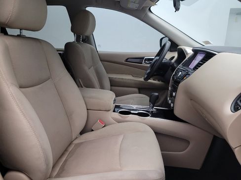 Used 2017 Nissan Pathfinder S image 21
