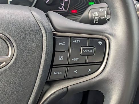 Used 2024 Lexus UX 250h AWD w/ Premium Package image 13