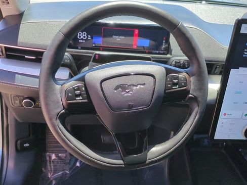 Used 2023 Ford Mustang Mach-E Select RWD image 17