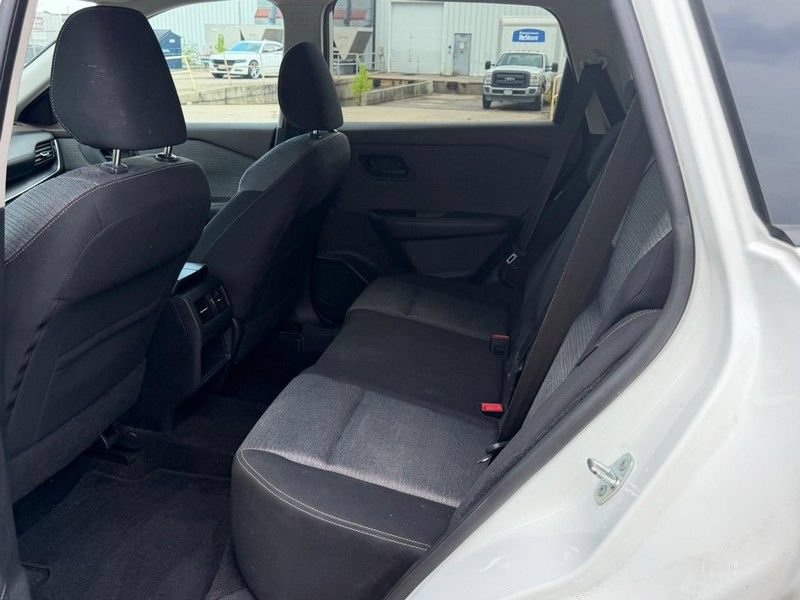 Used 2021 Nissan Rogue S FWD image 7