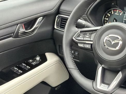 New 2025 MAZDA CX-5 AWD 2.5 S w/ Premium Plus Pkg image 20