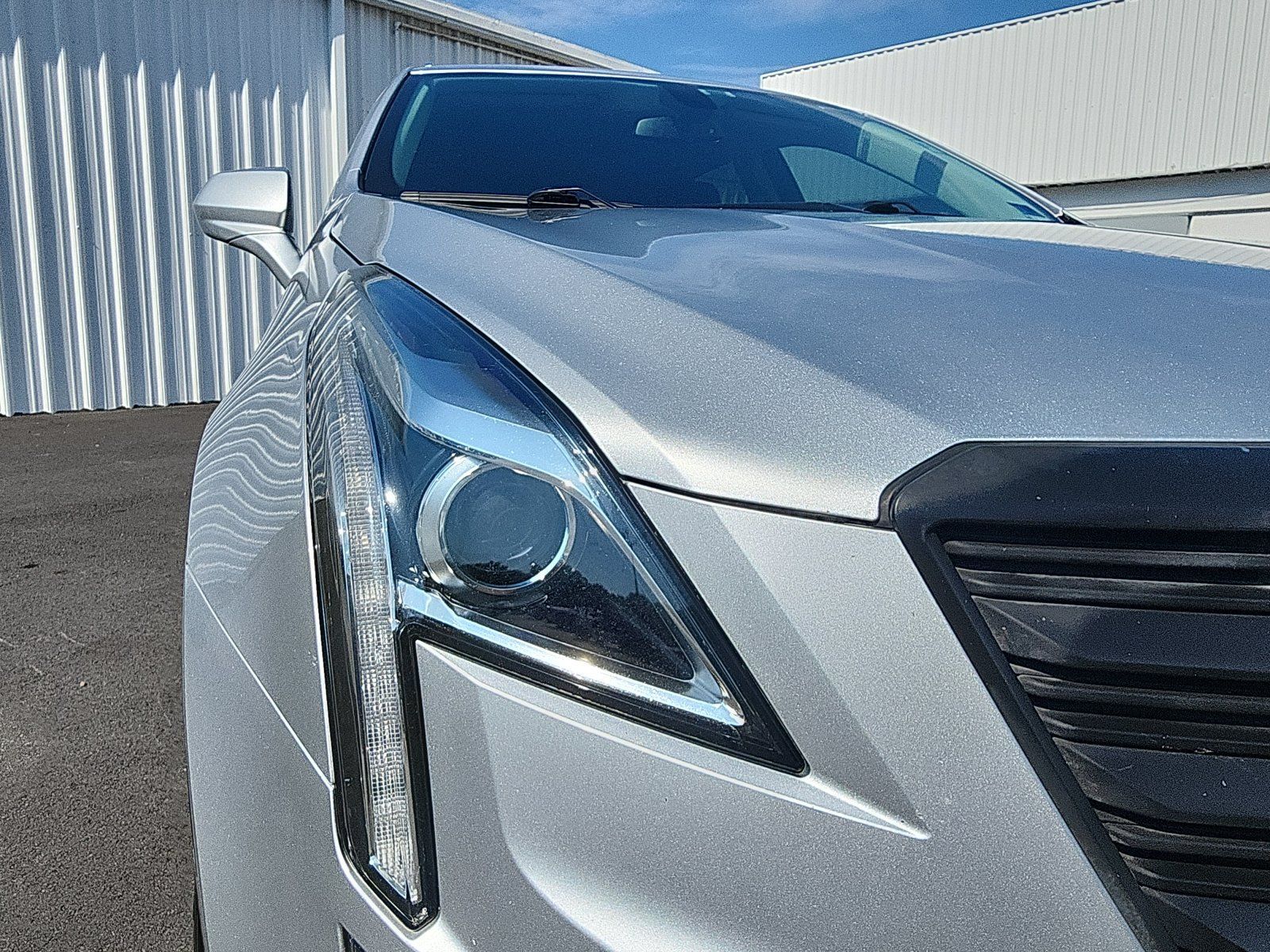 Used 2017 Cadillac XT5 Luxury FWD image 12