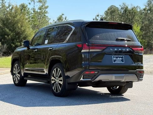 New 2026 Lexus LX 700h Luxury image 12