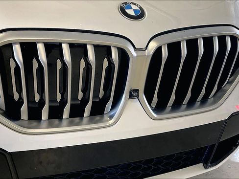 Used 2021 BMW X6 sDrive40i w/ Executive Package image 31