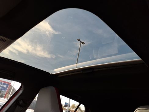 New 2026 Volkswagen GTI SE image 11