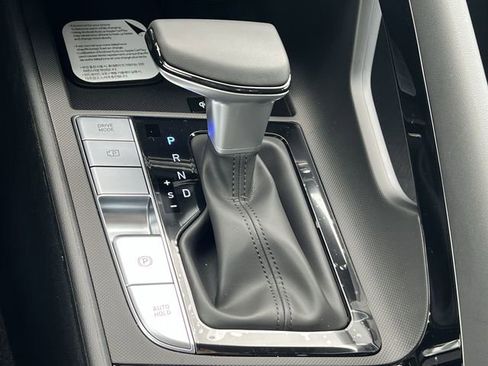 New 2026 Hyundai Elantra Limited w/ Cargo Package FWD image 18