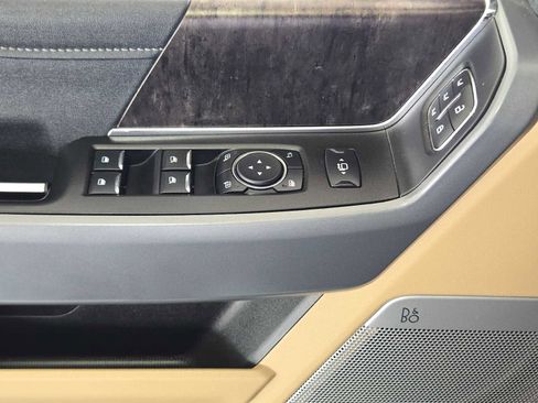 Used 2024 Ford F250 Lariat w/ Lariat Ultimate Package AWD/4WD image 22