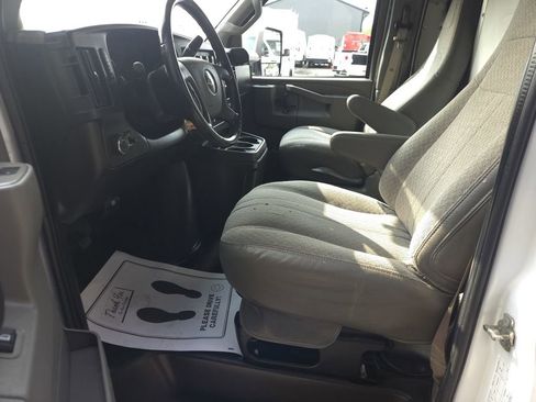 Used 2022 Chevrolet Express 3500 w/ Power Convenience Package image 20