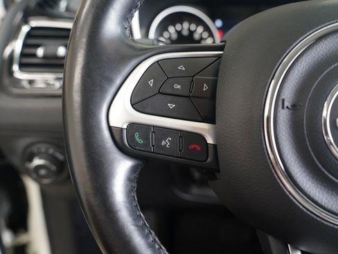 Used 2019 Jeep Compass Latitude AWD/4WD image 13