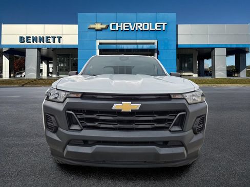 Used 2024 Chevrolet Colorado W/T RWD image 8