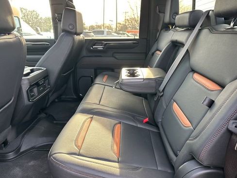 Used 2024 GMC Sierra 2500 AT4 w/ AT4 Premium Plus Package image 14