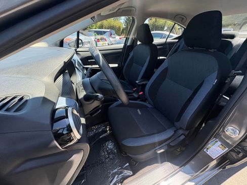 Used 2025 Nissan Versa SV FWD image 34