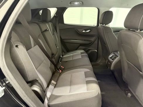 Used 2025 Chevrolet Blazer LT image 23