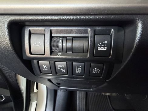 Used 2019 Subaru Outback 2.5i Premium AWD/4WD image 46