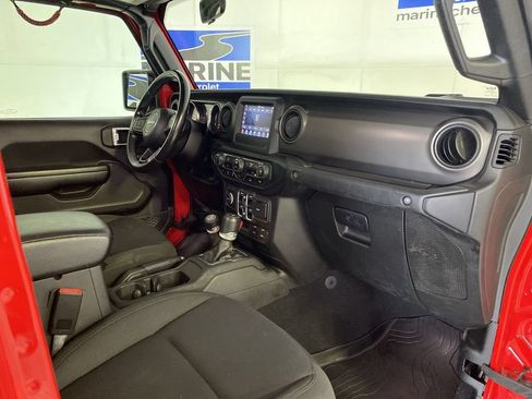 Used 2021 Jeep Gladiator Sport AWD/4WD image 34