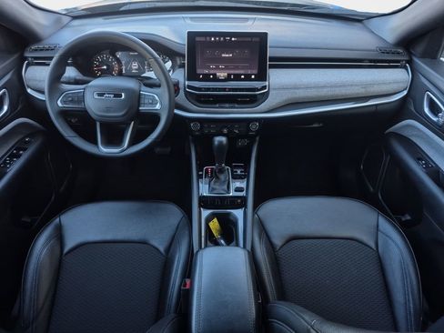 Used 2024 Jeep Compass Latitude AWD/4WD image 14