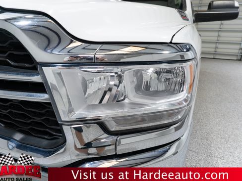 Used 2019 RAM 2500 Tradesman w/ Chrome Appearance Group AWD/4WD image 8