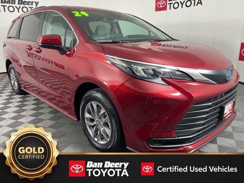 Certified 2024 Toyota Sienna LE w/ LE Plus Package AWD/4WD image 1